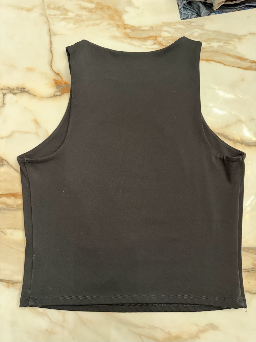 Body Contour High Compression High
Neck Cropped Tank - Picture 5 of 5